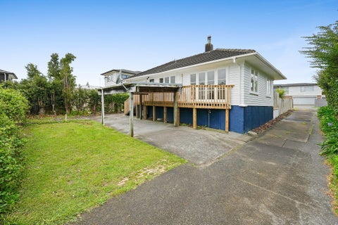 77 Farquhar Road, Glendene, Auckland