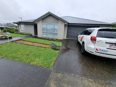 11 Jezero Drive, Massey, Auckland