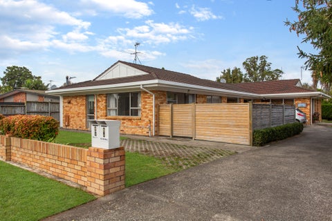 2/8 Glengowan Place, Conifer Grove, Takanini