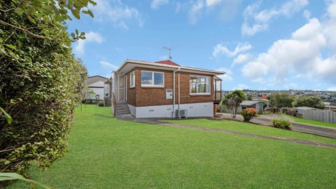 1/26 Marcel Place, Glenfield, Auckland