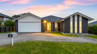 5 Te Aparangi Crescent, Papakura, Papakura