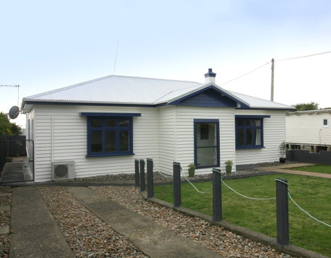 9 Spencer Street, Bluff