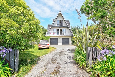 4 Ngahue Crescent, Carters Beach, Westport