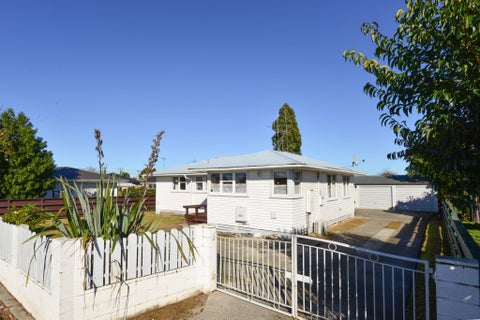 75 Heath Street, St Andrews, Hamilton