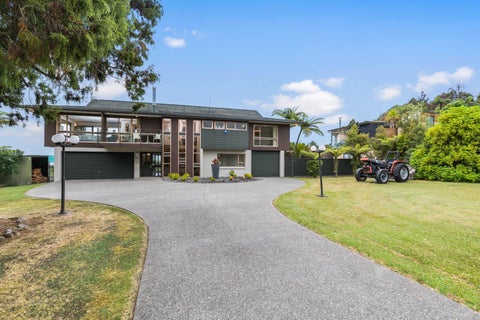 857 Scenic Drive, Henderson
