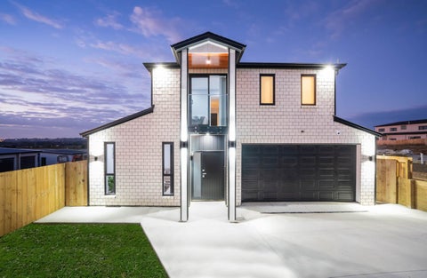 32 Nola Dawn Avenue, Papakura, Papakura