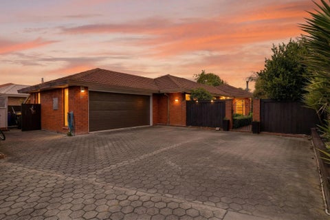 11 Ludlow Place, Parklands, Christchurch