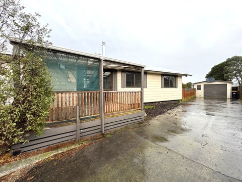 18 Cargill Grove, Kelvin Grove, Palmerston North
