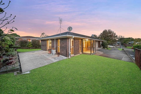 6B Ballater Place, Highland Park, Auckland