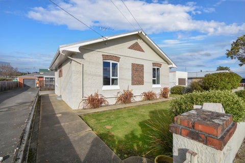 12 Severn Street, Green Island, Dunedin