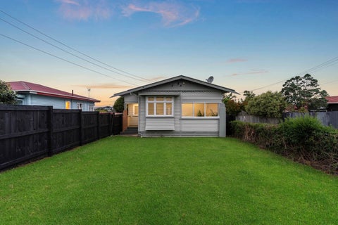 1584 Great North Road, Waterview, Auckland