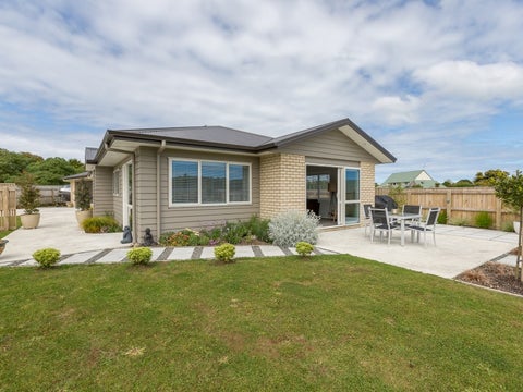 47 Waipunahau Road, Waikanae