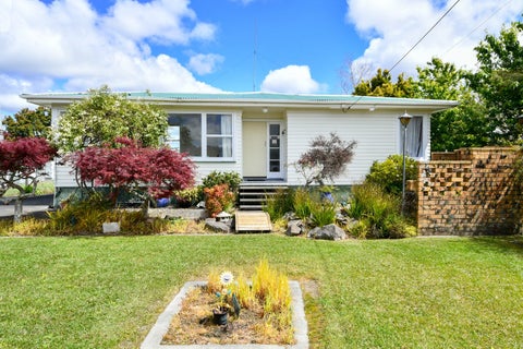 8 Mcentee Road, Waitakere, Auckland
