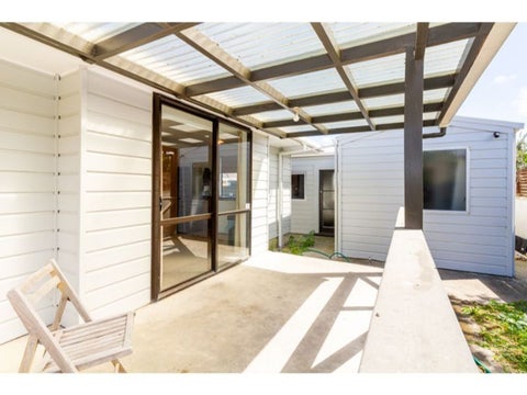 10A Cedar Grove, Highbury, Palmerston North