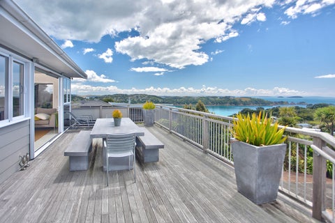30 Queens Drive, Oneroa, Waiheke Island