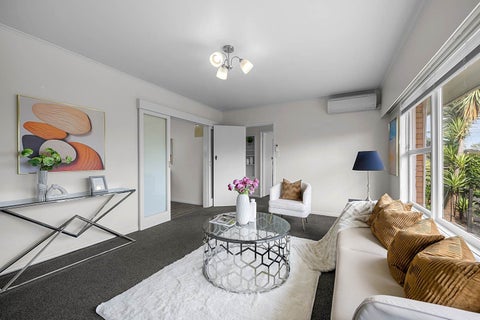 2/11 Wicklow Road, Narrow Neck, Auckland