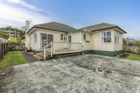 11 Hinau Street, Tawa, Wellington