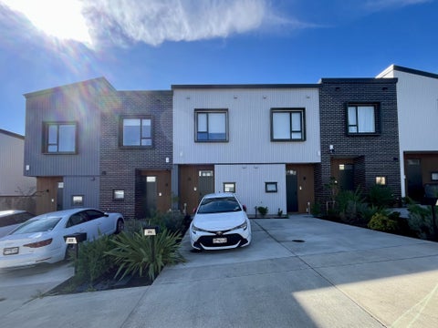 25 Kuaha Road, Massey, Auckland