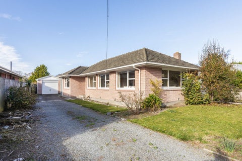 120 Grimseys Road, Redwood, Christchurch
