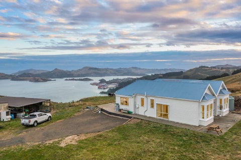 2 Heyward Point Road, Mihiwaka, Port Chalmers