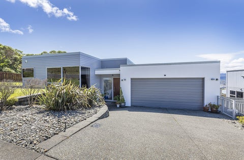 59 Tamworth Crescent, Newlands, Wellington