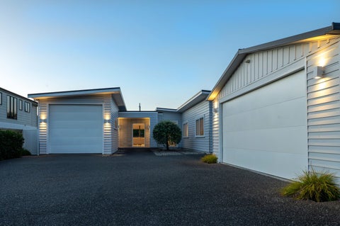 30 Angela Place, Kinloch, Taupo