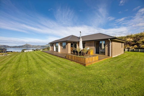 18 Kens Lane, Sawyers Bay, Port Chalmers