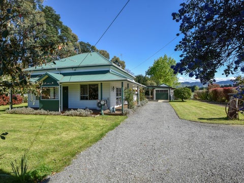 100 Lincoln Road, Carterton
