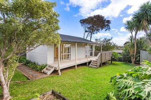 95 Ocean View Road, Hillcrest, Auckland
