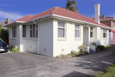 1/143 Shakespeare Road, Milford, Auckland