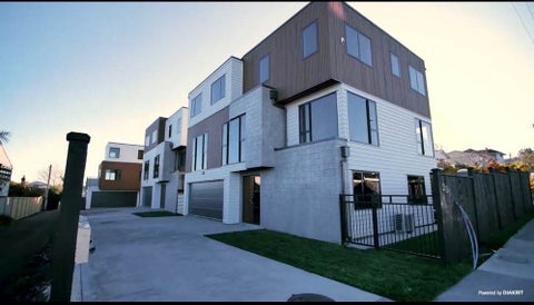 2/285 West Tamaki Road, Wai O Taiki Bay, Auckland