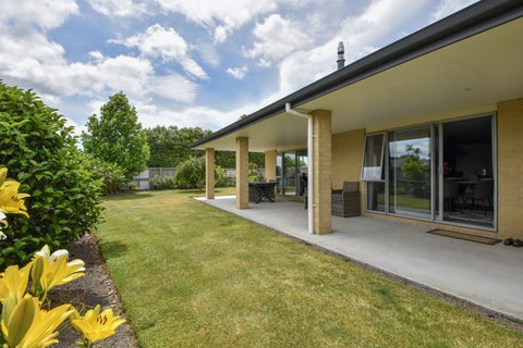 1 Walnut Lane, Carterton