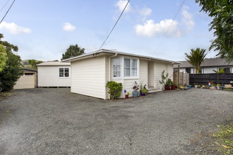 52 Awaroa Road, Helensville, Helensville