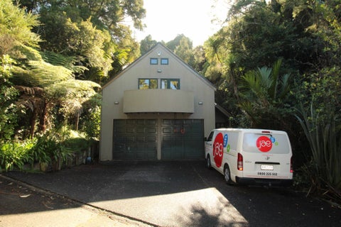 5 Herrings Cove Place, Titirangi, Auckland