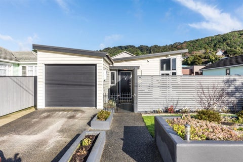 50 Main Road, Wainuiomata, Lower Hutt
