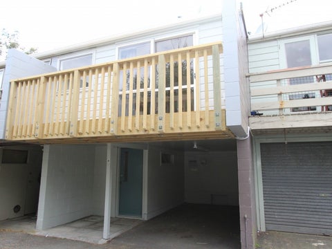 8/23 Collins Avenue, Tawa, Wellington