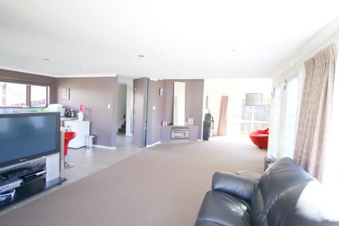 31 Redvers Drive, Belmont, Lower Hutt