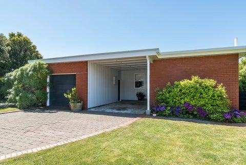 50 Churton Drive, Churton Park, Wellington