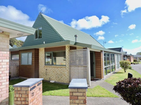 73/42 Main Road, Tawa, Wellington