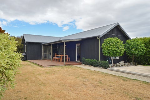 13 Tuscan Lane, Martinborough