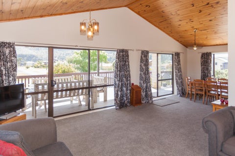 211B Barrowclough Road, Whangamata