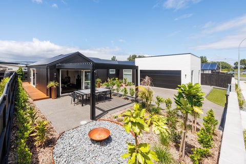6 Solitude Crescent, Kelvin Grove, Palmerston North