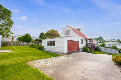 10 Carillon Place, Massey, Auckland