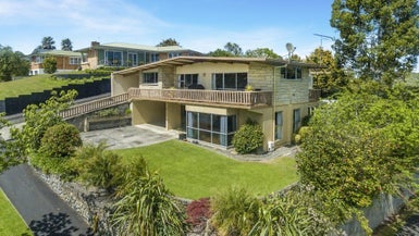 63 Casey Avenue, Fairfield, Hamilton