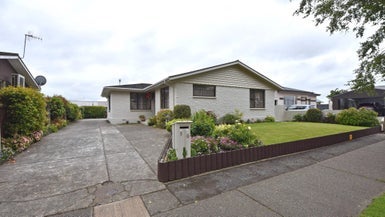 30 Newcastle Street, Windsor, Invercargill
