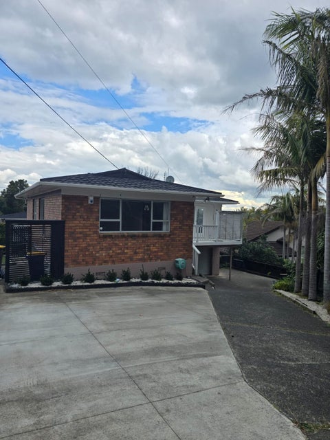18 Long Street, Torbay, Auckland