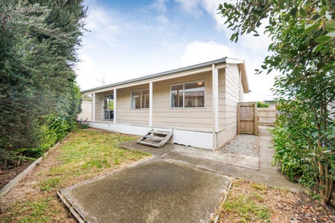 20B Hilton Grove, Kelvin Grove, Palmerston North