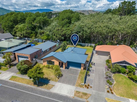 104 Weggery Drive, Waikanae Beach, Waikanae