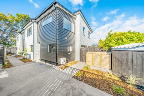 24D Palmer Crescent, Silverstream, Upper Hutt