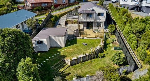 22 Staysail Place, Whitby, Porirua
